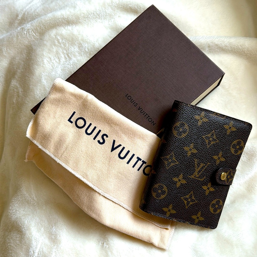 Louis Vuitton PM Agenda